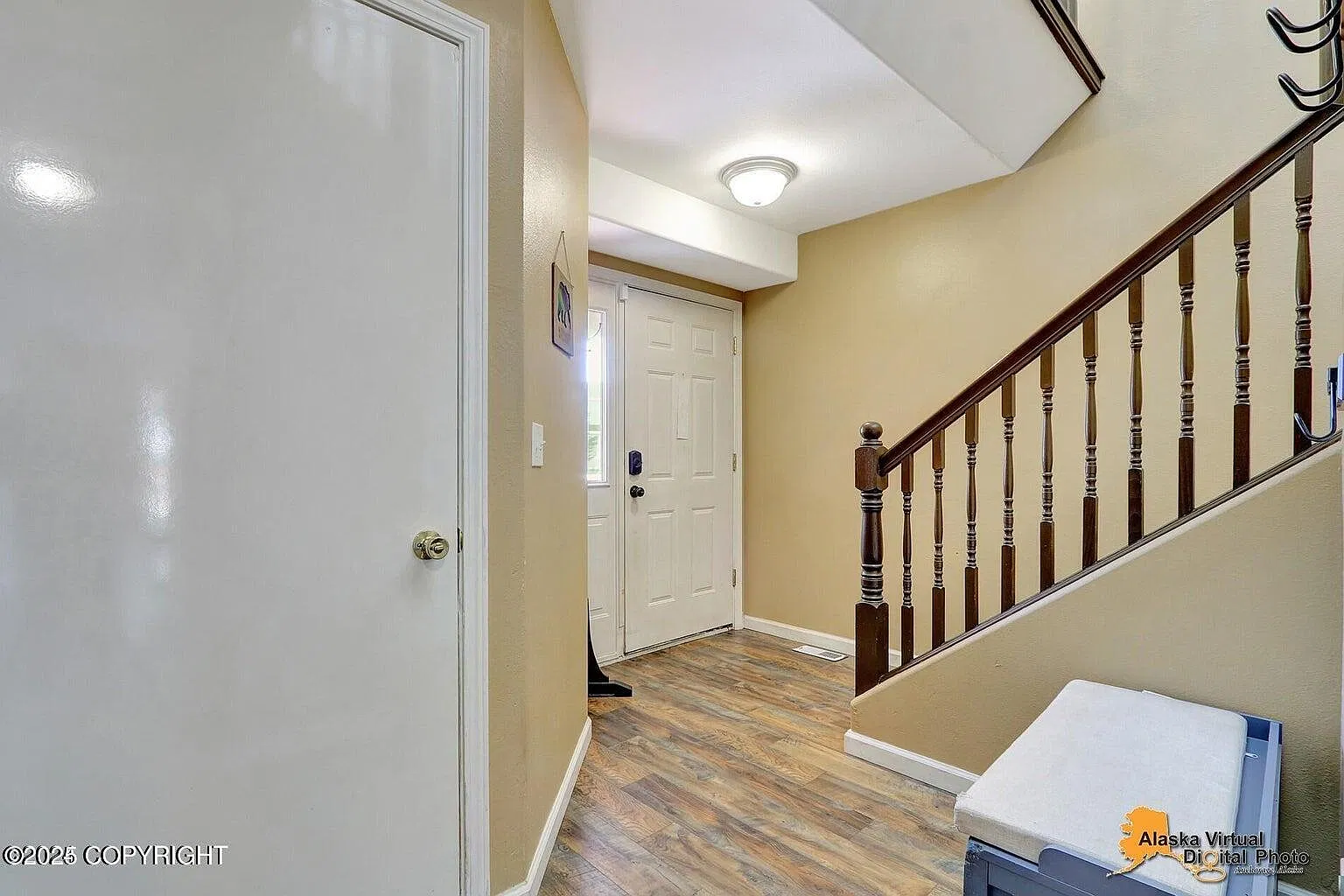4 bed, 2.5 bath, 2220 sqft, $4,500 — Photo 4