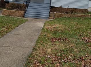 1663 Chesterland Ave, Lakewood, OH 44107