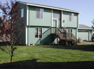 59204 Archer Ct, Saint Helens, OR 97051