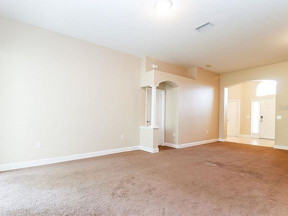 4th image of 5905 Montford Dr