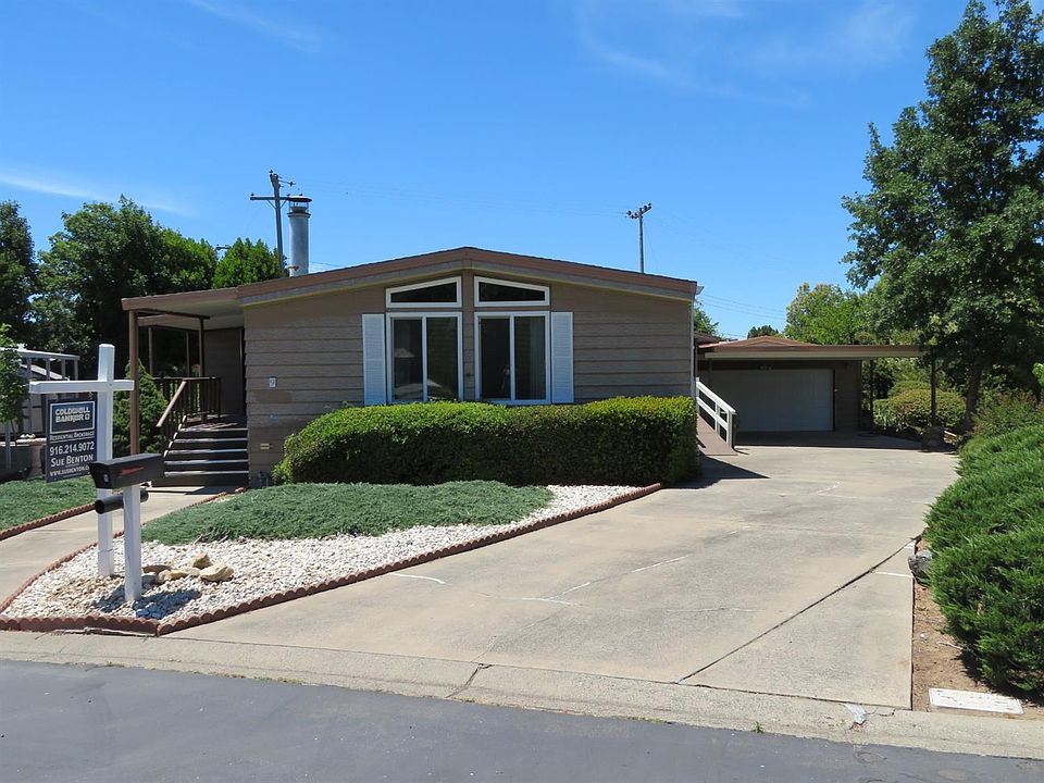 1st image of 9 Millbrook Cir