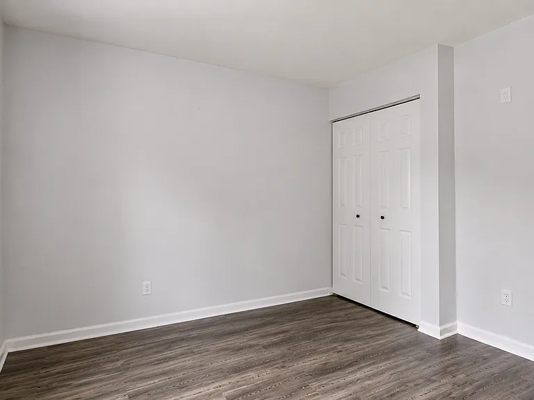 440 Atlanta Ct — Photo 16