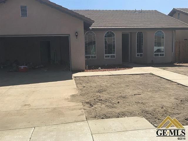 2nd image of 01073 W Forest Ave