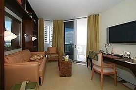 5th image of 21200 Point Pl APT 2203