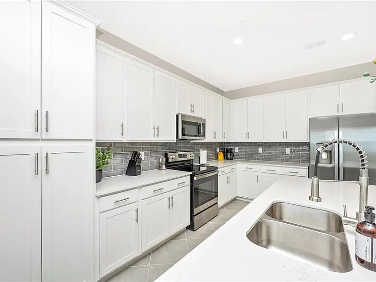 12140 Wellen Golf St #401 — Photo 4