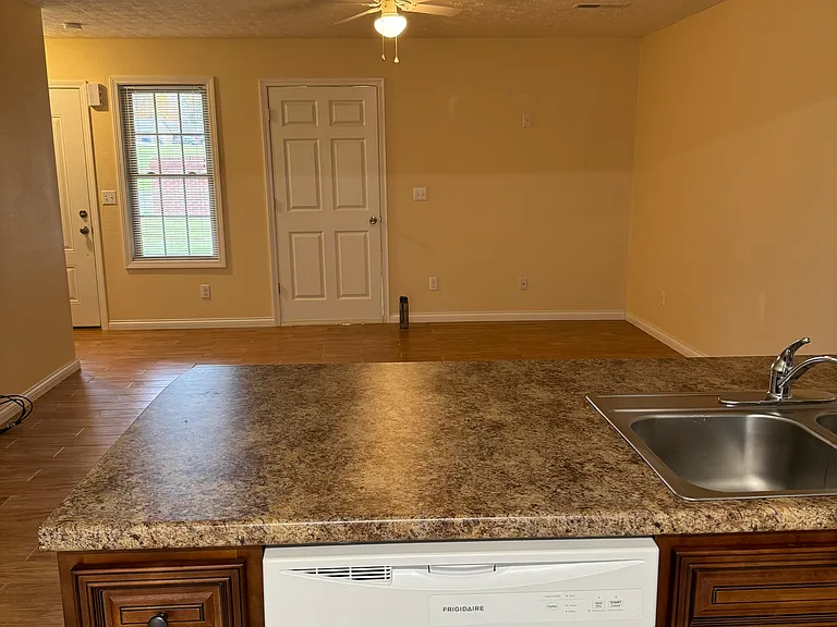 Fox Haven Dr — Photo 3