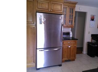 359 Pond Point Ave, Milford, CT 06460
