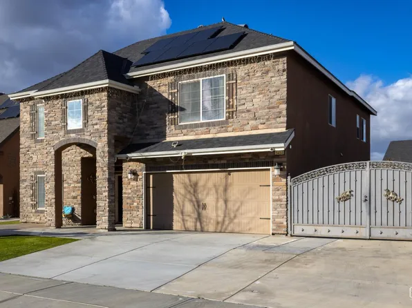 5414 Twinkle Ln, Bakersfield, CA 93313