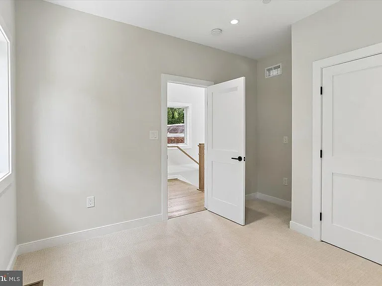 3929 Fulton St NW #A — Photo 37
