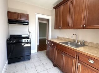 15 Huss Ct APT 306, Lynn, MA 01905