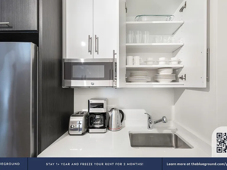 360 W 34th St #6B — Photo 7