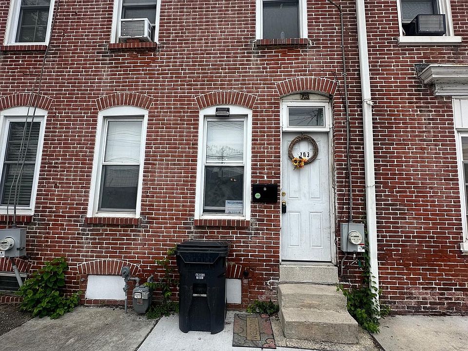 1st image of 703 S Van Buren St