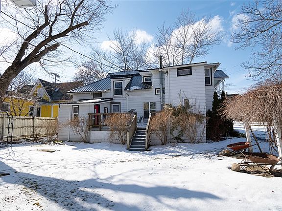 3rd image of 8347 Main St