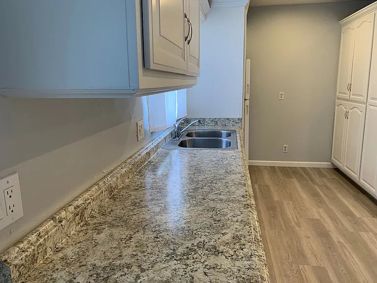 20470 Terry Ln — Photo 15