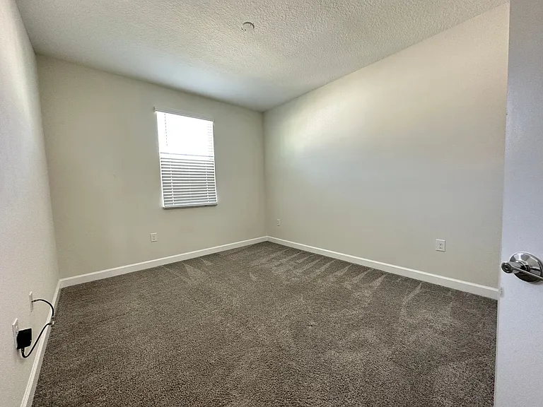 2907 Satire St — Photo 11