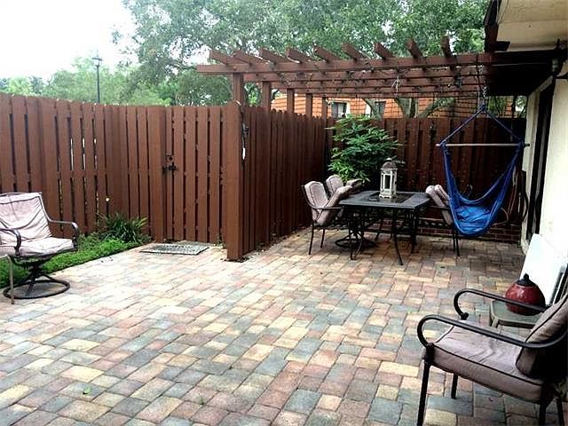 2nd image of 11876 SW 12th Pl