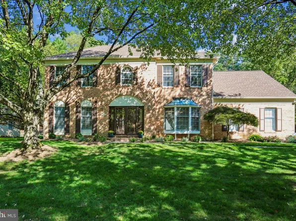 8105 Dry Ridge Rd, Montgomery Village, MD 20886