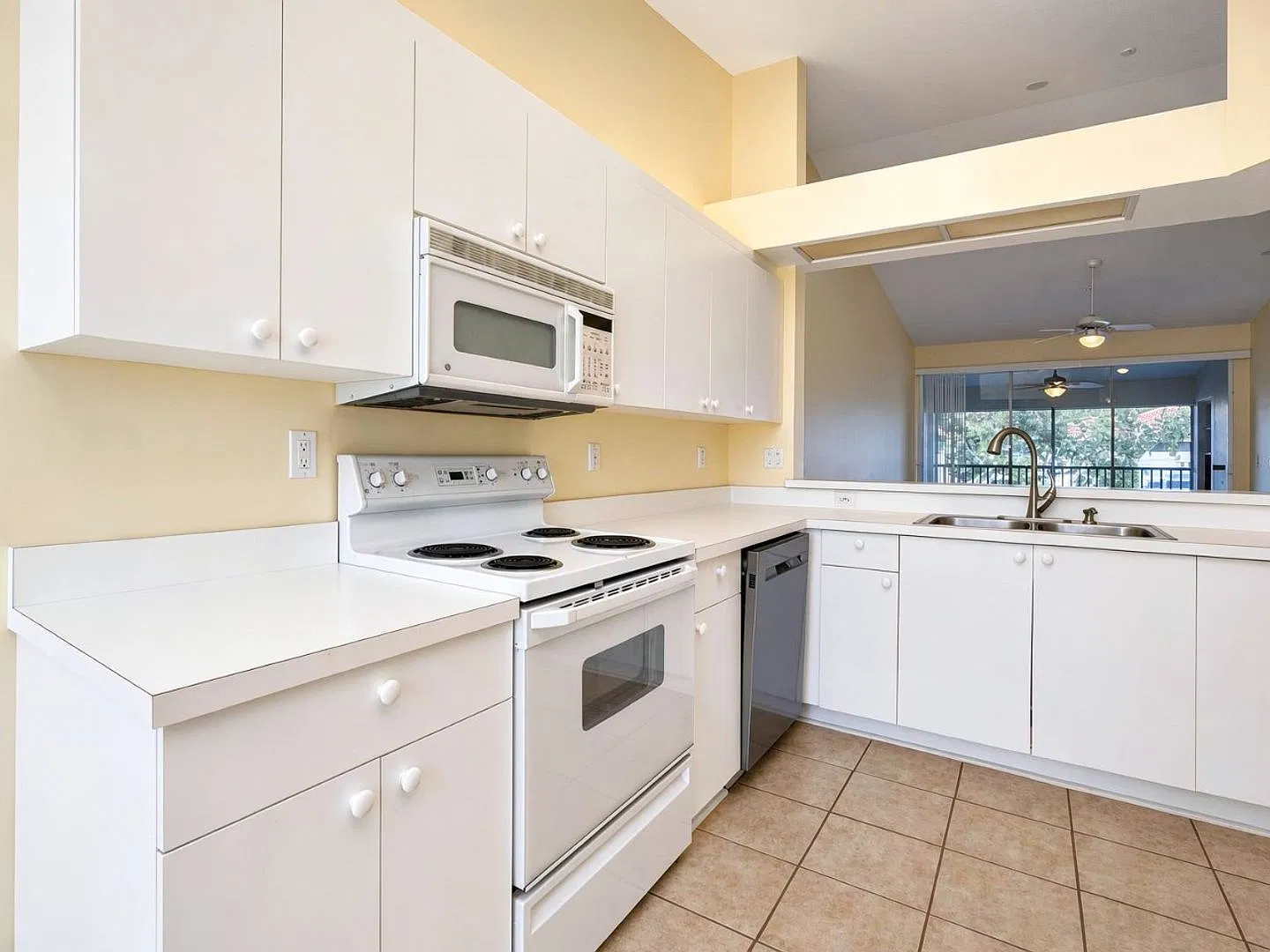 North Naples Condo for Rent- 2 Bedroom in Piper's Grove — Photo 1