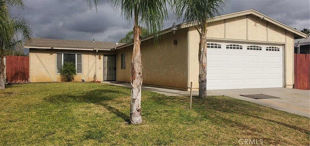 18666 E 6th St, Bloomington, CA 92316 | Zillow