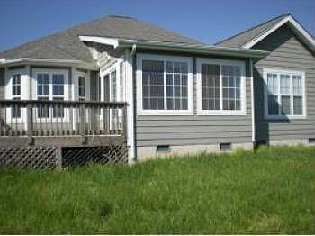 2nd image of 300 Lakeside Dr