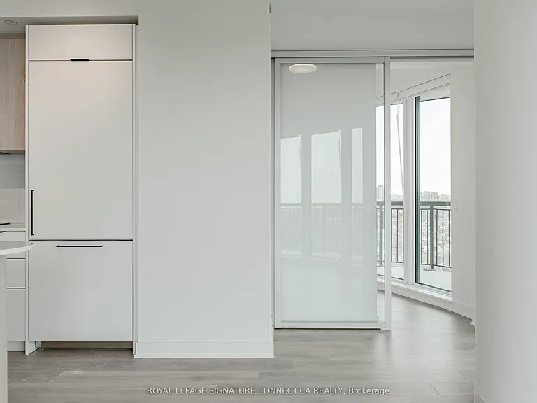 1185 Dupont St #1307 — Photo 10