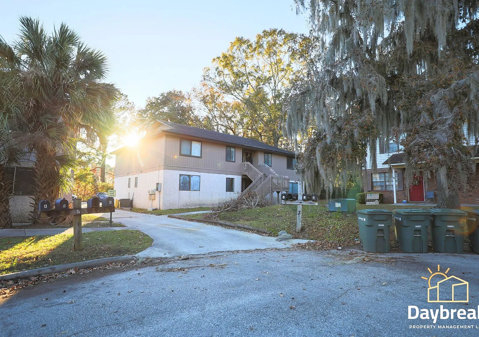 2 Bedroom, 1 Bathroom Upstairs Unit w/ Private Parking - Available 6/22/25 — Photo 1