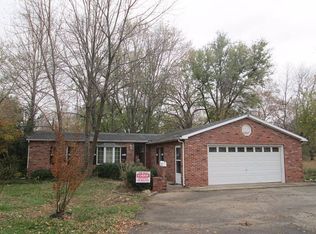 166A E Chestnut St #A, Bridgeport, IL 62417