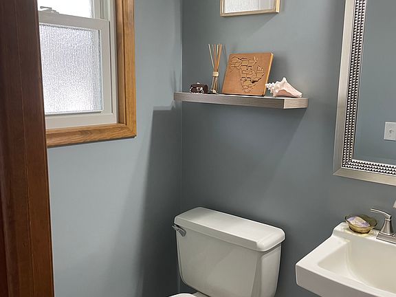 Main level powder room