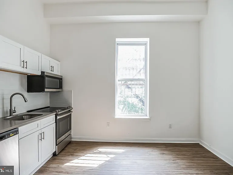 407 S 42nd St #2B — Photo 6