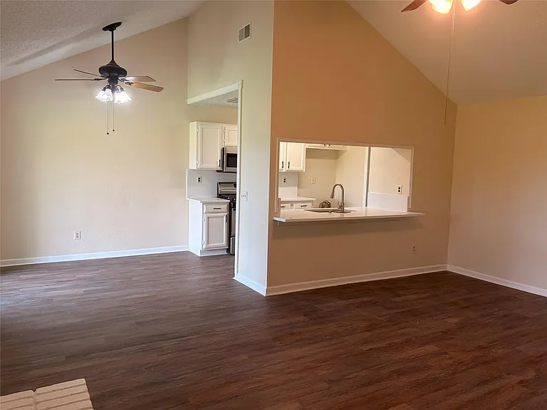 3307 E Heatherock Cir — Photo 12