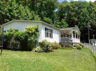 4274 Four Pole Rd, Huntington, WV 25701