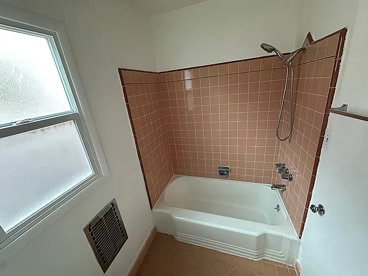 202 E Fairview Ave #102 — Photo 14