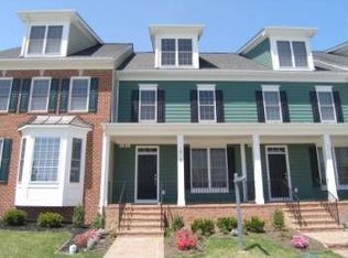 3808 Carriage Hill Dr, Frederick, MD 21704