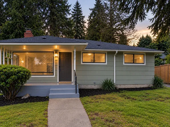 3217 NE 120th St, Seattle, WA 98125