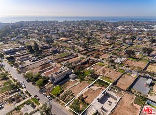 1041 Chautauqua Blvd, Pacific Palisades, CA 90272