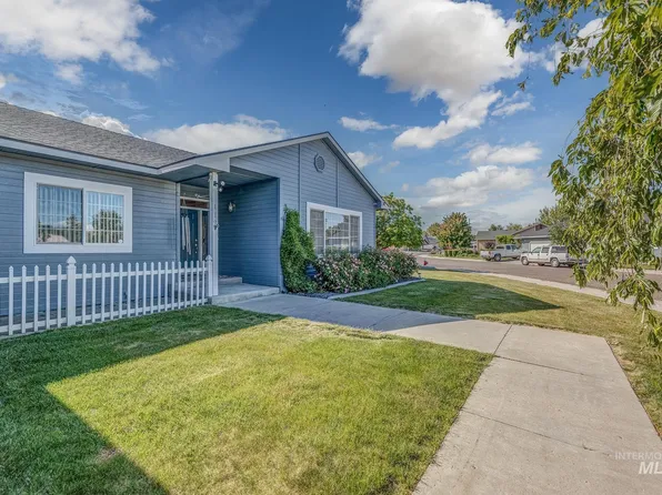 119 SW 18th St, Ontario, OR 97914