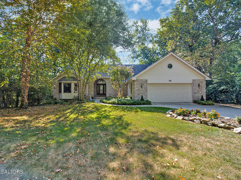 1st image of 19 Brambleton Ct