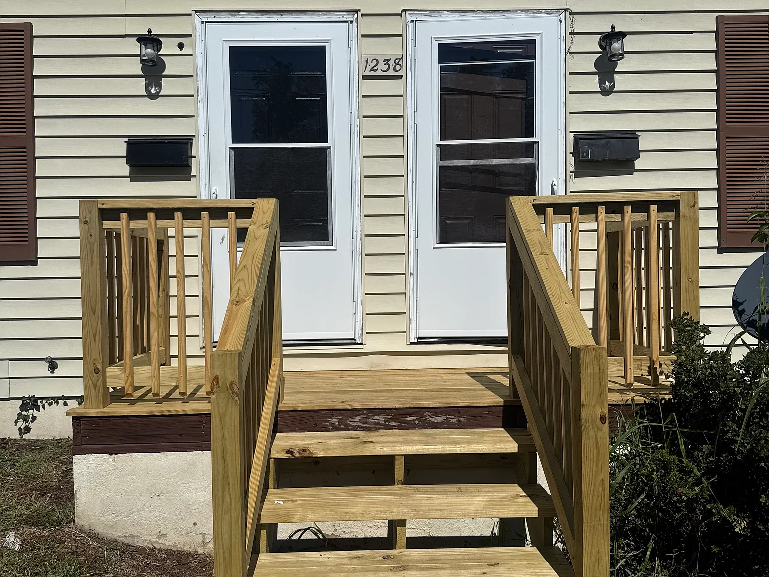 2 bed, 896 sqft, $1,200 — Photo 2