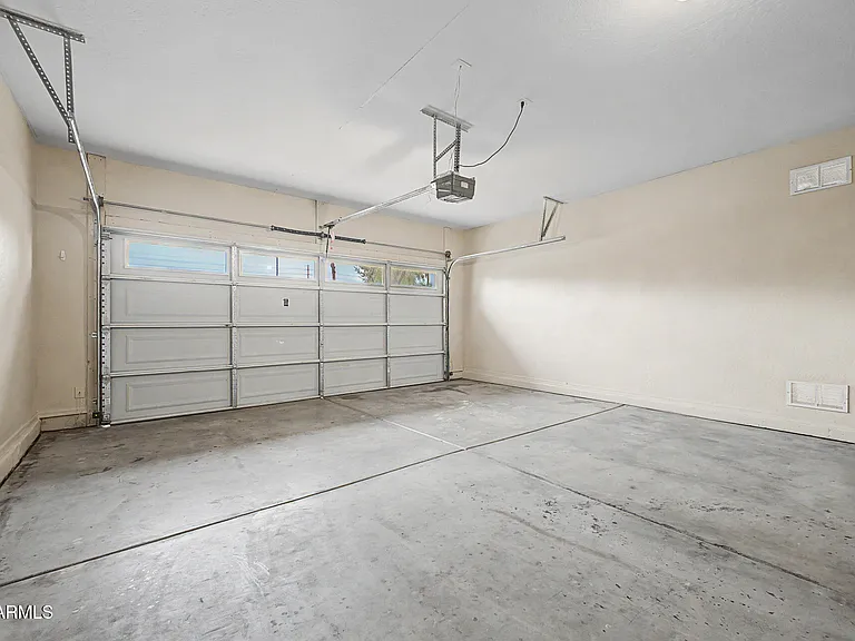 3060 E Ravenswood Dr — Photo 21