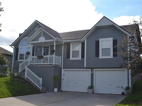 1st image of 1736 SE Embassy Dr