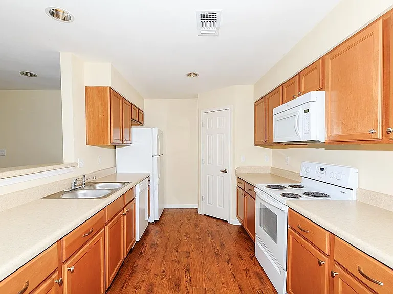 1010 Lavender Dr #1010 — Photo 12