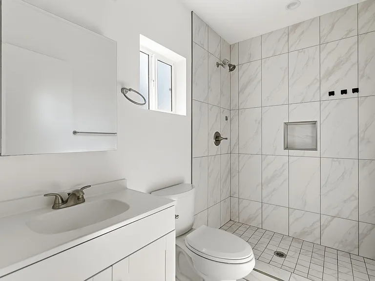 4177 Naomi Ave — Photo 17