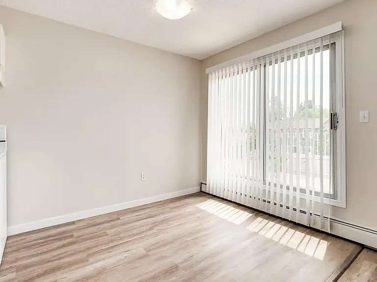 4607 56th Ave #102 — Photo 12