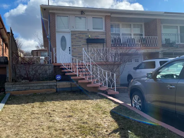 73 Fallingdale Cres E, Toronto, ON M3J 1C4