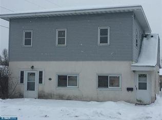 212 W 37th St, Hibbing, MN 55746