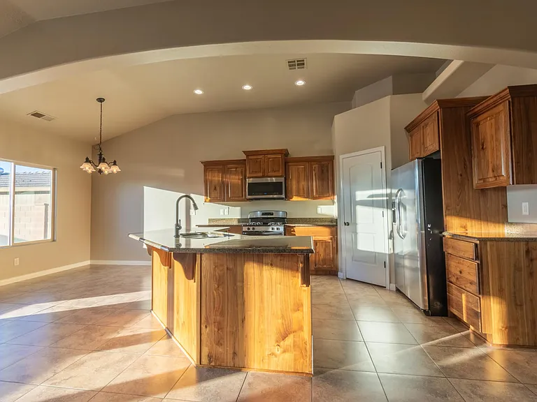 2676 S Wilson Dr — Photo 15