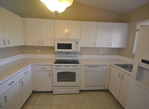 2nd image of 10215 NW 126th St