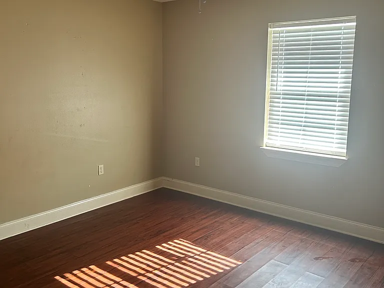 4819 Hickerson Dr — Photo 9