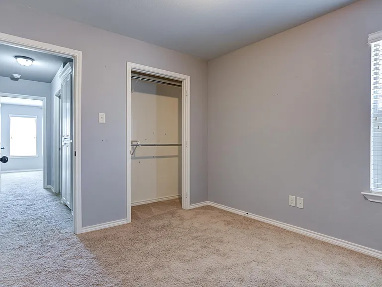 10016 Avenue X — Photo 24