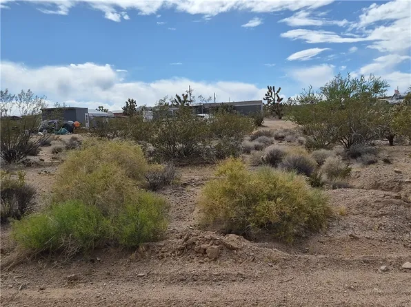 390 E Stanton Dr, Meadview, AZ 86444